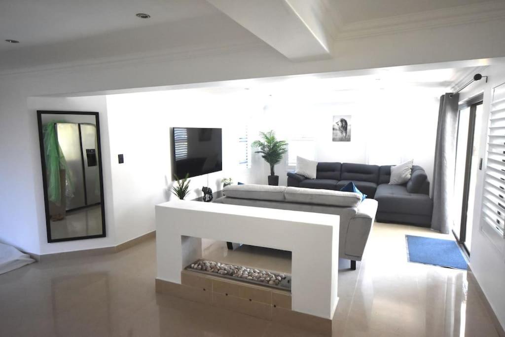 Holiday home 3 Bed 4 Bath Detached House, Pool, Inverter *